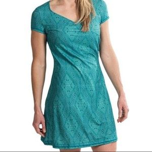 Perfect Travel “Wrap” Dress in Turquoise
